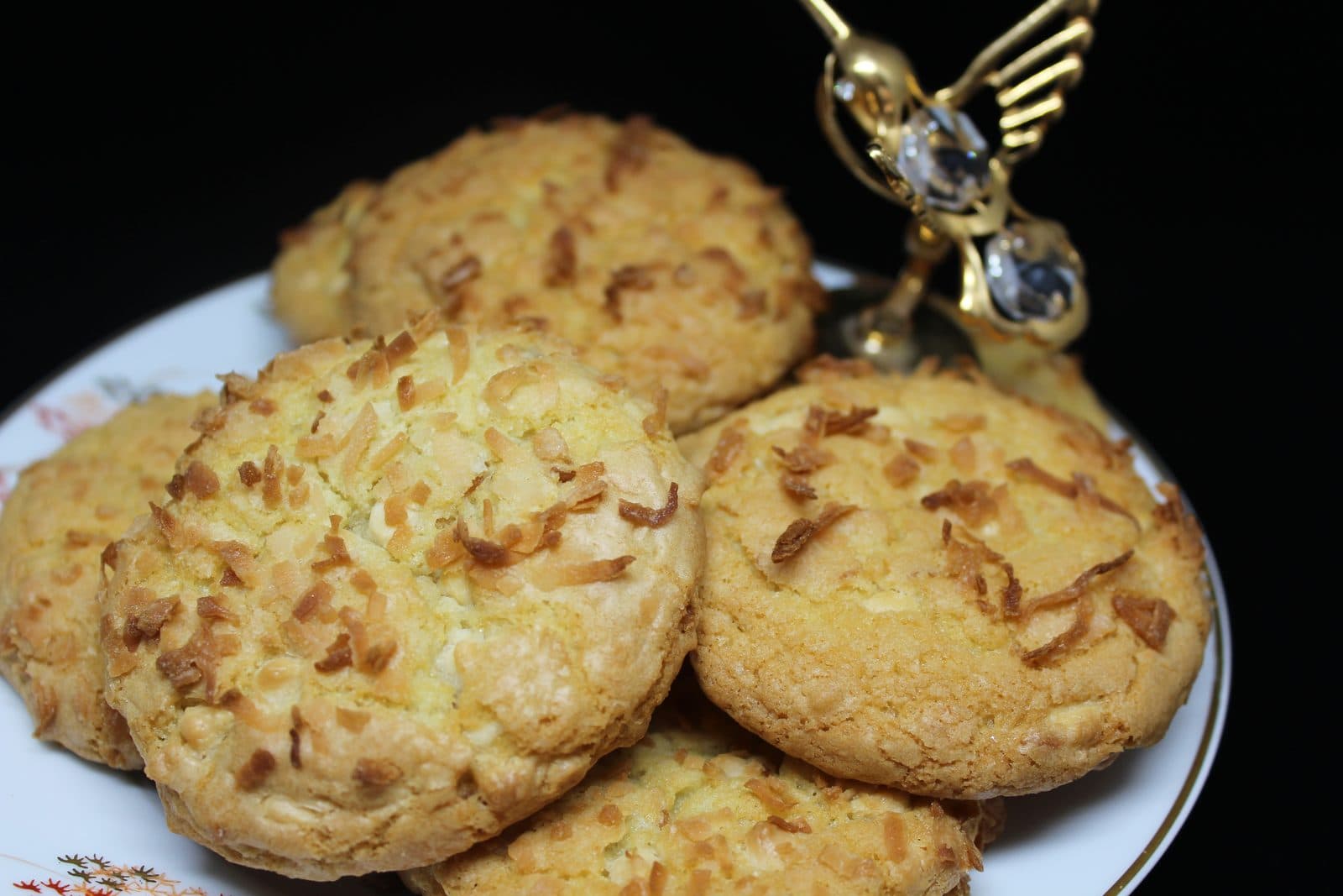 Toasted Coconut Cream cookies on a plate